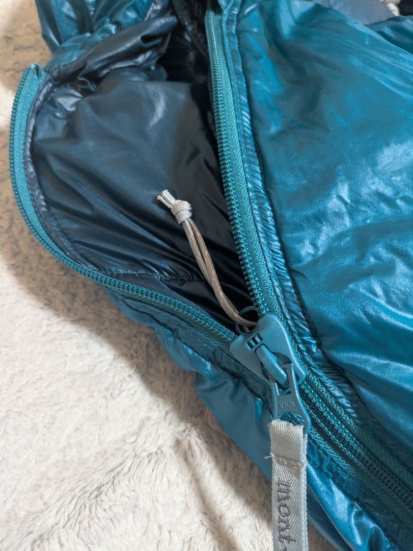 美品　 Down Hugger #3 800　超軽量 寝袋　モンベル