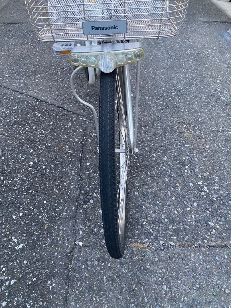 シルバー 電動アシスト自転車 シティタイプ